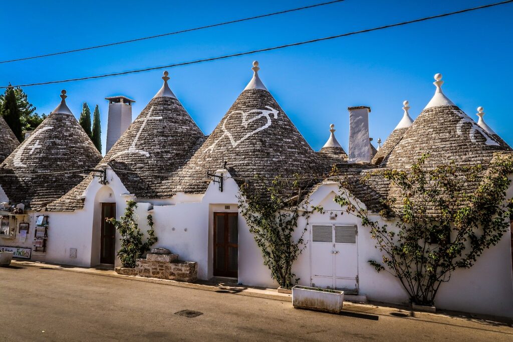 trulli, puglia, italy-5251121.jpg